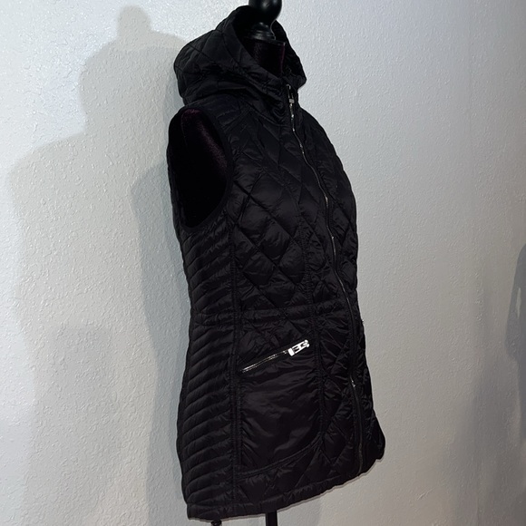 Calvin Klein Performance Down Filled Packable vest - Picture 7 of 13
